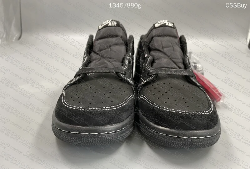 Air Jordan 1 x Travis Scott (TA GL??) 2