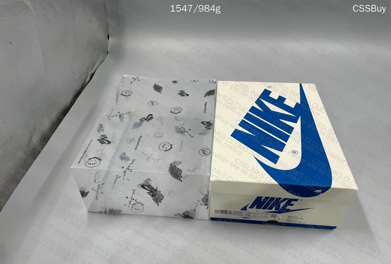 Air Jordan 1 x Travis Scott x Fragment 8