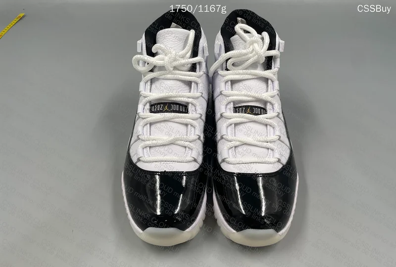 Air Jordan 11