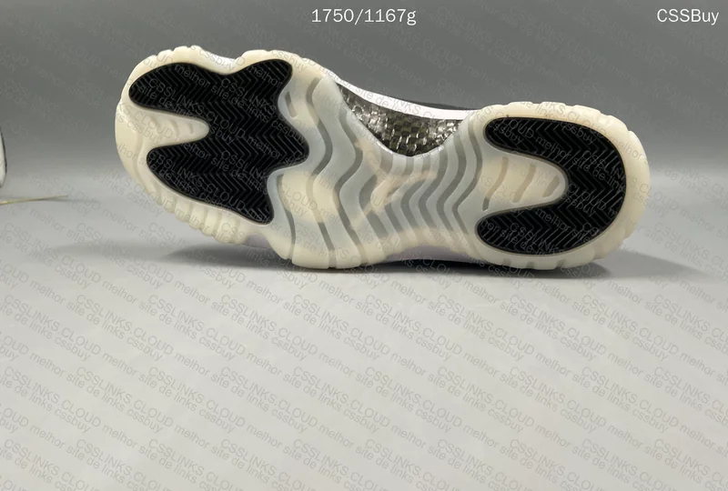 Air Jordan 11 6