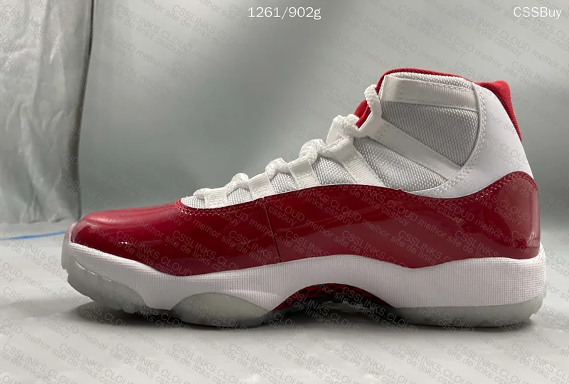 Air Jordan 11 Cherry 4