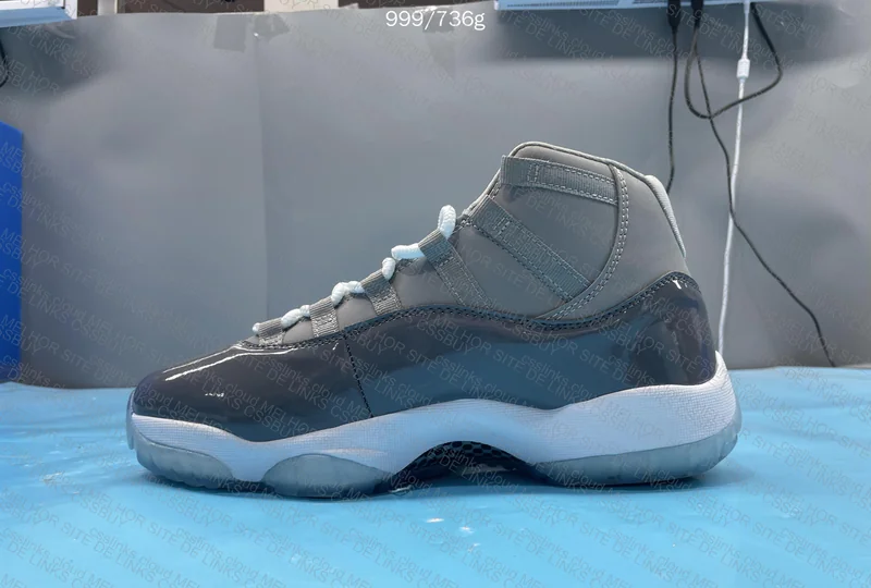 Air Jordan 11 Cool Grey 4