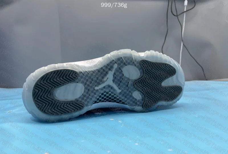 Air Jordan 11 Cool Grey 6