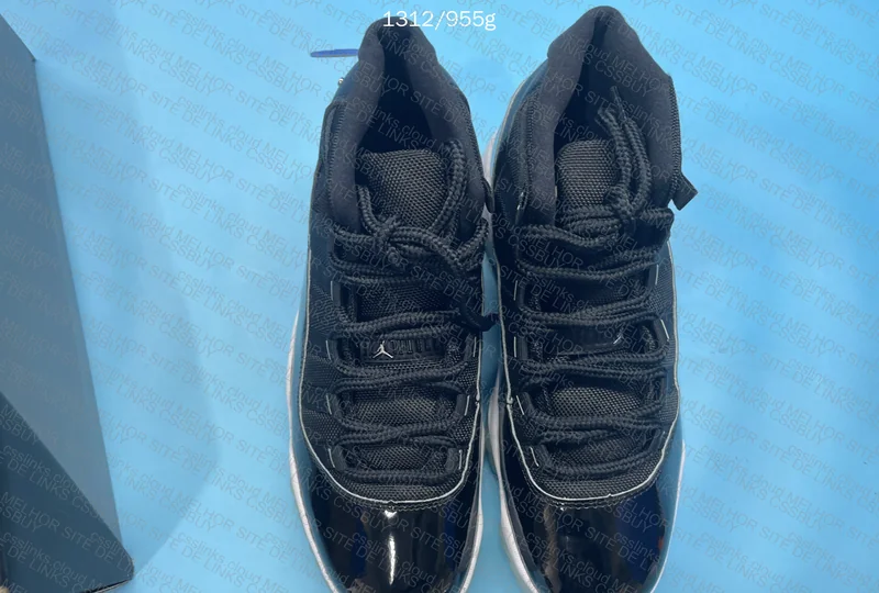 Air Jordan 11 Jubilee (Sale) 3