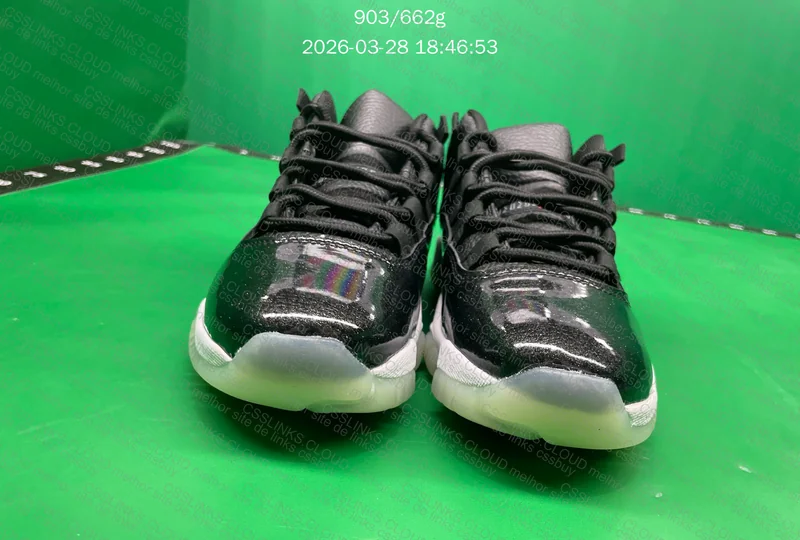 Air Jordan 11 Low 72-10