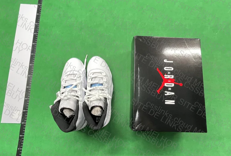 Air Jordan 11 Retro Legend Blue