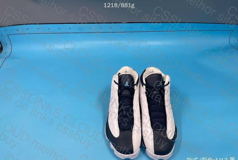 Air Jordan 13 'Obsidian' 10