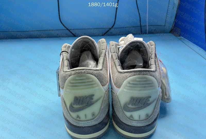 Air Jordan 3 A Ma Maniére Raised By Women 4
