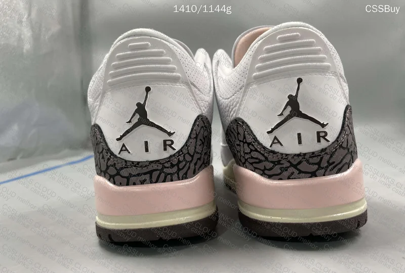 Air Jordan 3 'Dark Mocha' 2