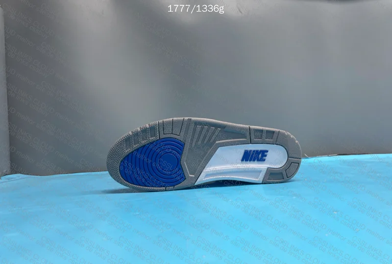 Air Jordan 3 Fragment 10