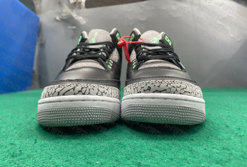 Air Jordan 3 Green Low 2