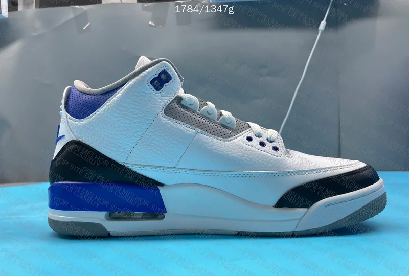 Air Jordan 3 Retro Fragment Design Friends & Family 9