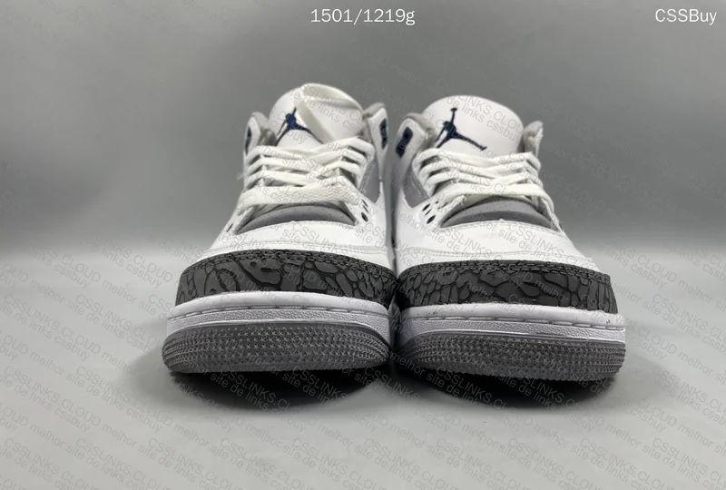 Air Jordan 3 Retro Midnight Navy 3
