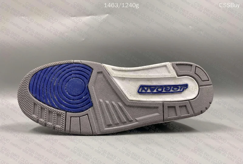 Air Jordan 3 Varsity Royal 10