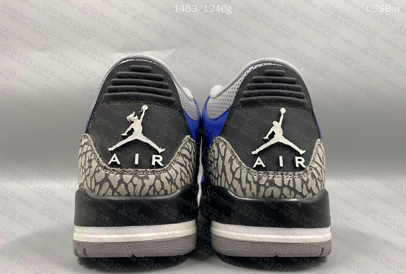 Air Jordan 3 Varsity Royal 3