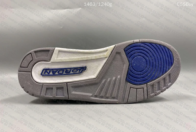 Air Jordan 3 Varsity Royal 6