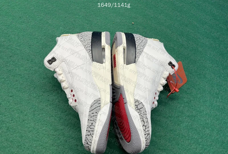 Air Jordan 3 White Cement 4