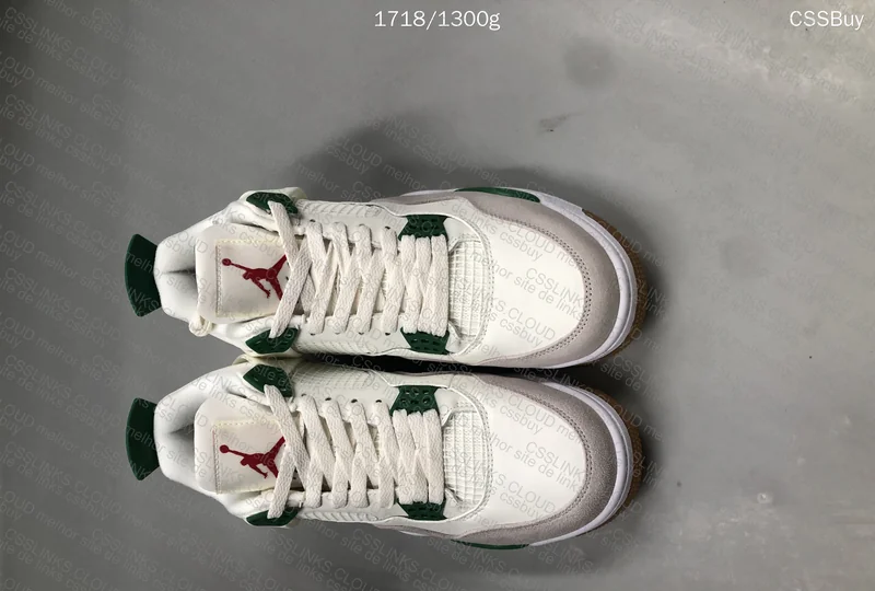 Air Jordan 4 2