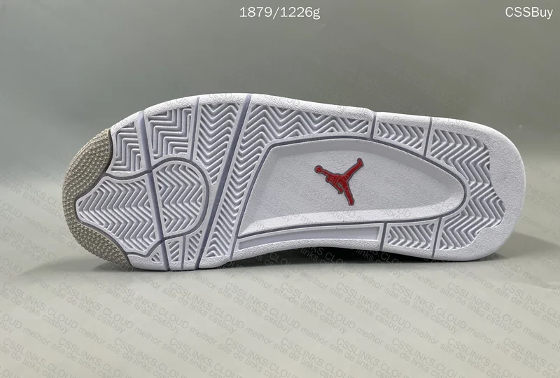 Air Jordan 4 6