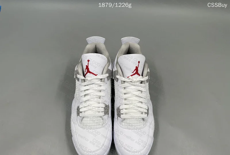 Air Jordan 4