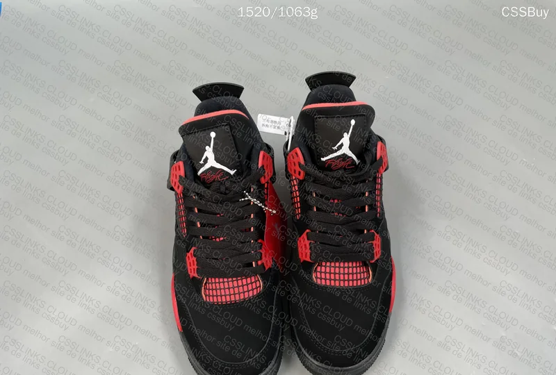 Air Jordan 4