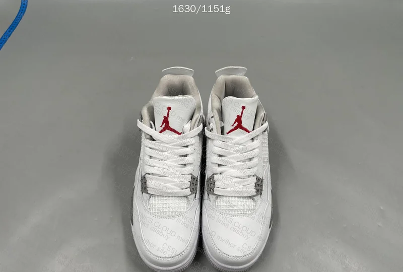 Air Jordan 4