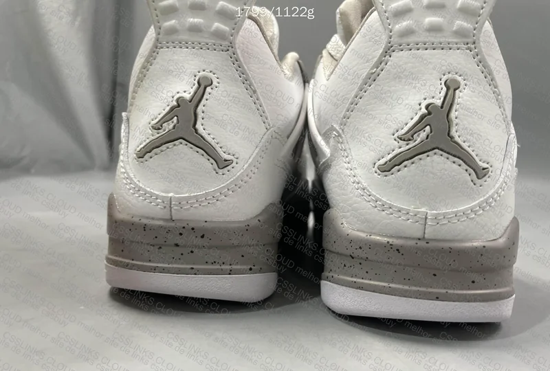Air Jordan 4