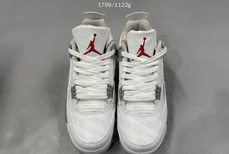 Air Jordan 4 4