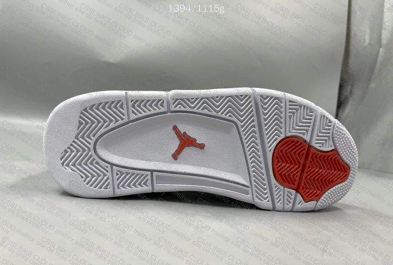 Air Jordan 4 4