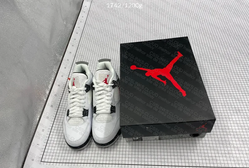 Air Jordan 4 9
