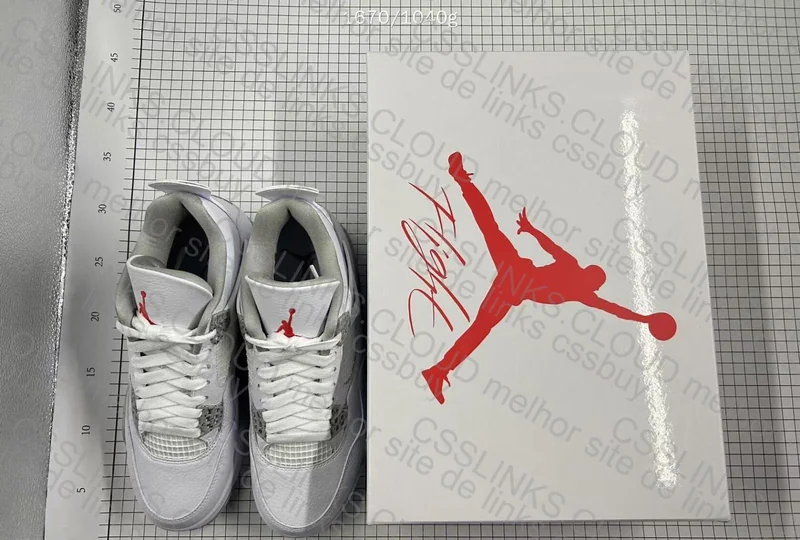 Air Jordan 4 5
