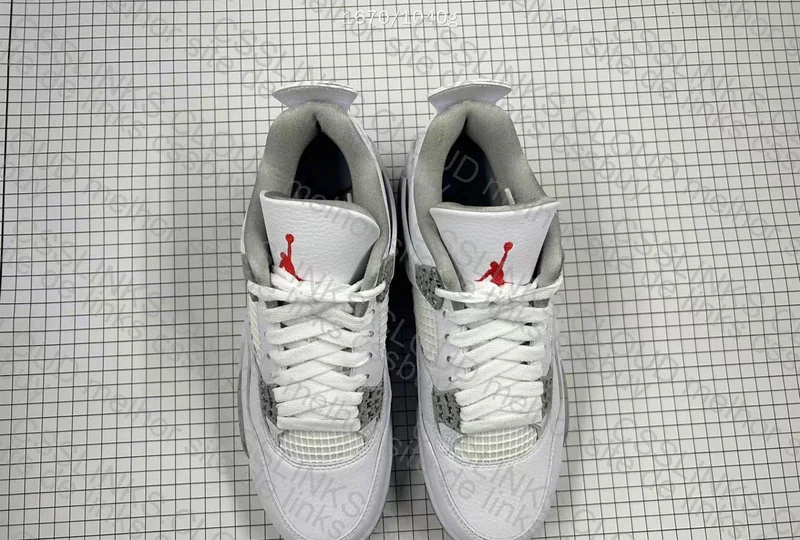 Air Jordan 4 9