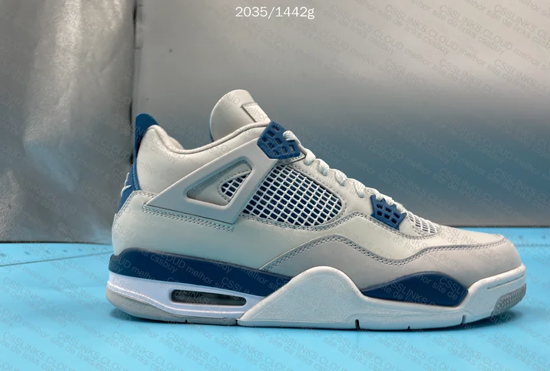 Air Jordan 4 4