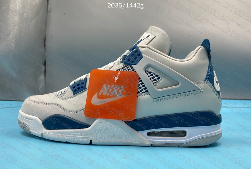 Air Jordan 4 5