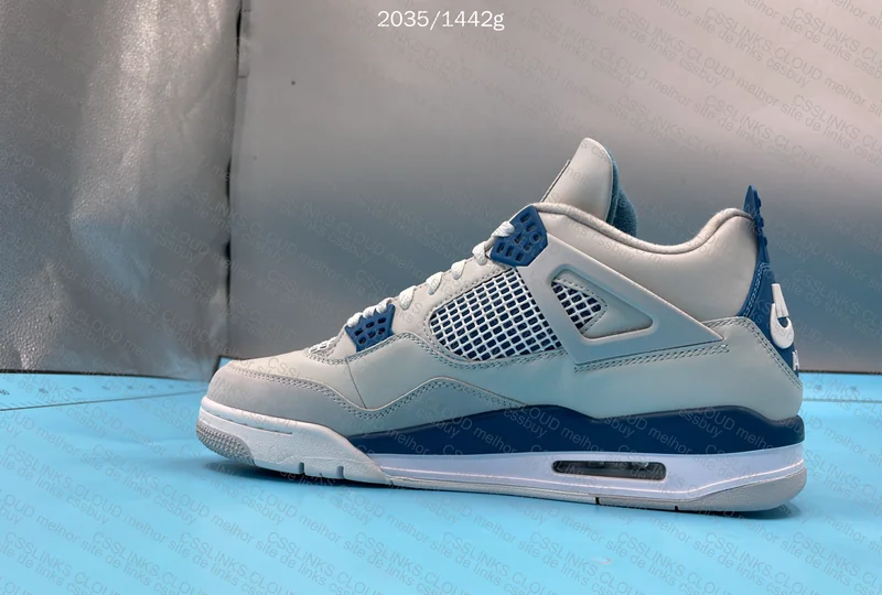 Air Jordan 4 6