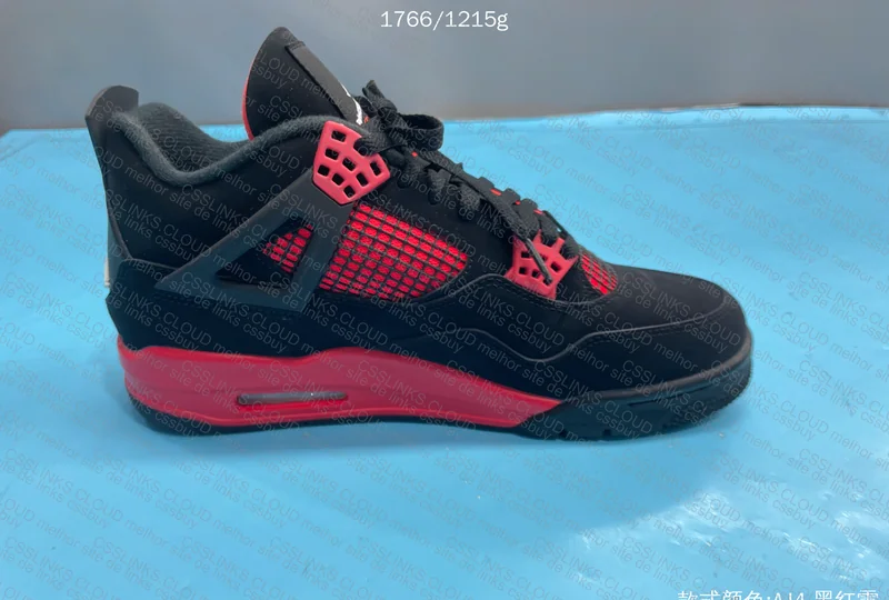 Air Jordan 4 6