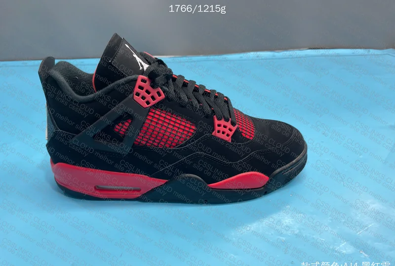 Air Jordan 4 8