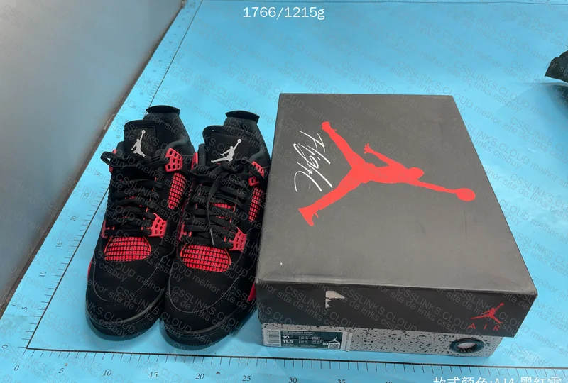 Air Jordan 4 9