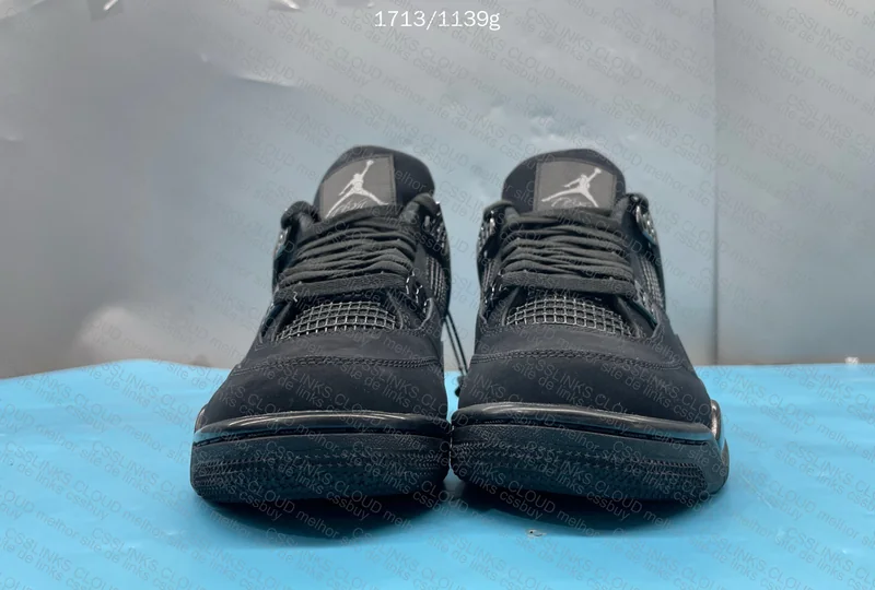 Air Jordan 4 2