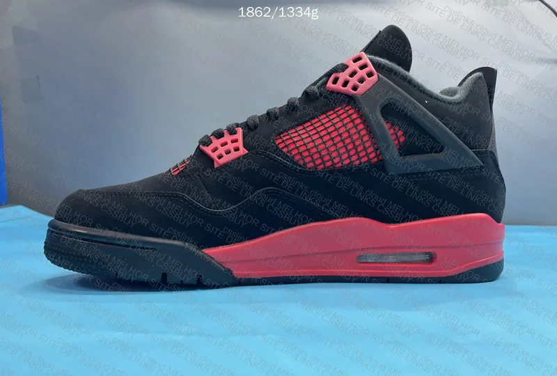 Air Jordan 4 7