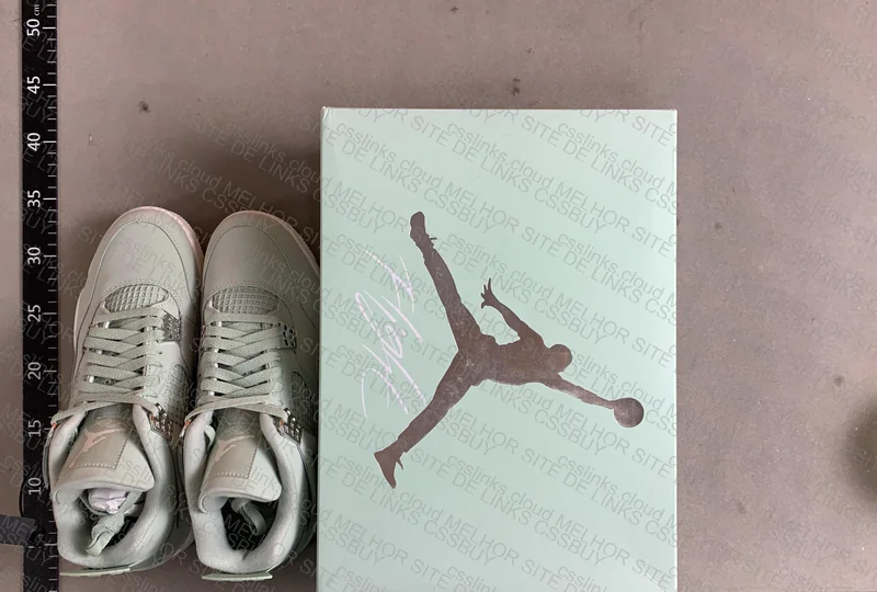 Air Jordan 4 3