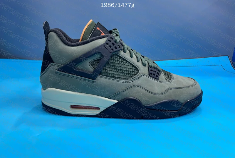 Air Jordan 4 2