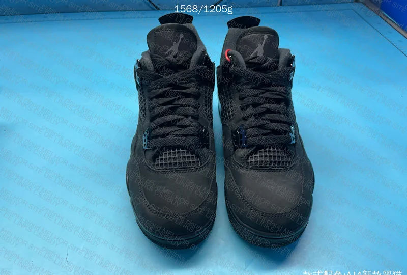 Air Jordan 4 2