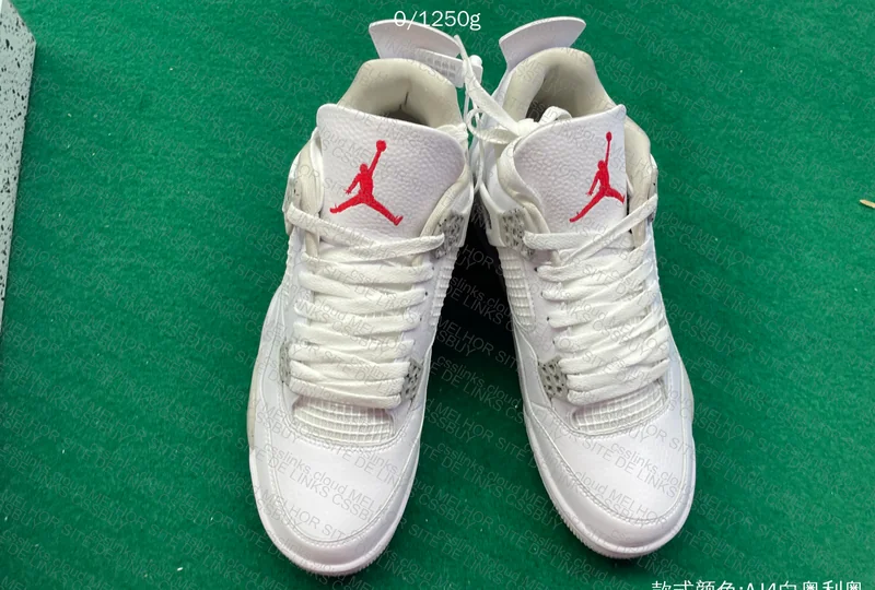 Air Jordan 4 2