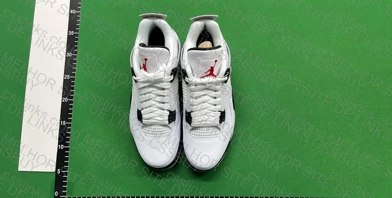 Air Jordan 4 2