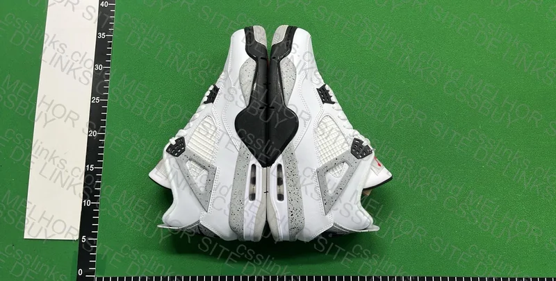 Air Jordan 4 5