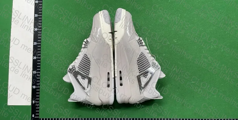 AIR JORDAN 4 2