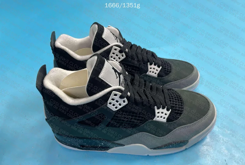 Air Jordan 4 (AJ4)