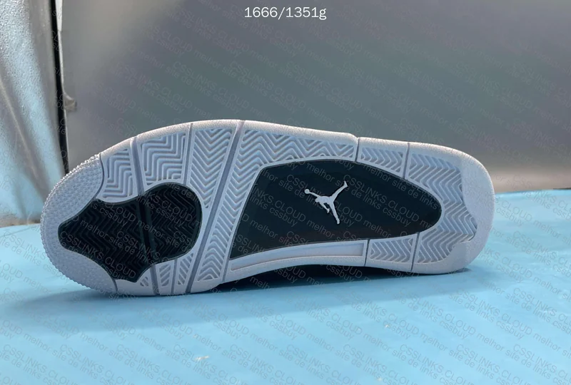 Air Jordan 4 (AJ4) 6