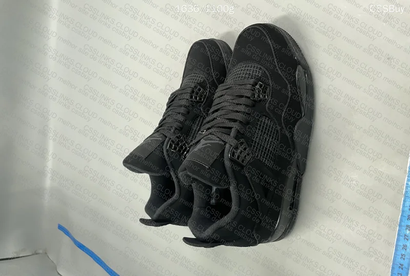 Air Jordan 4 Black